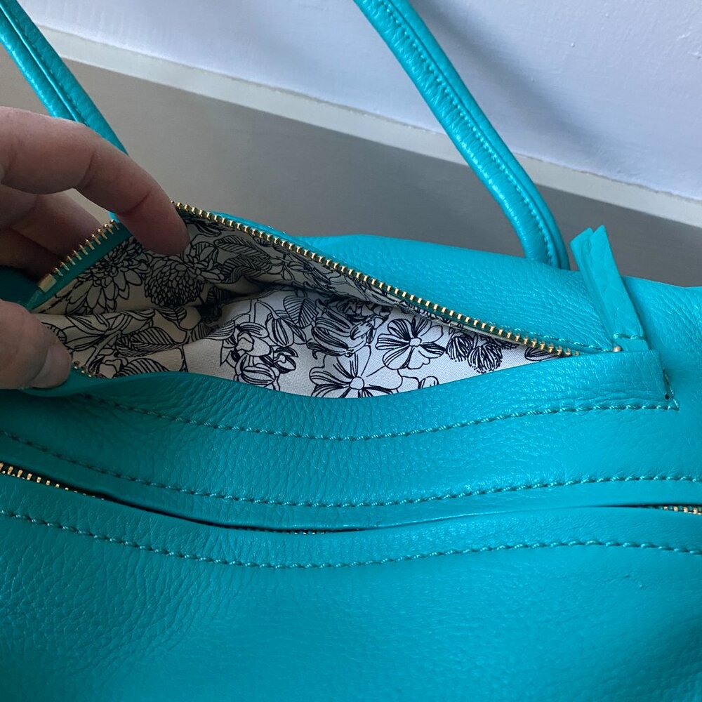Vera Bradley Mallory Turquoise Leather Handbag - Brand New - Picture 11 of 15